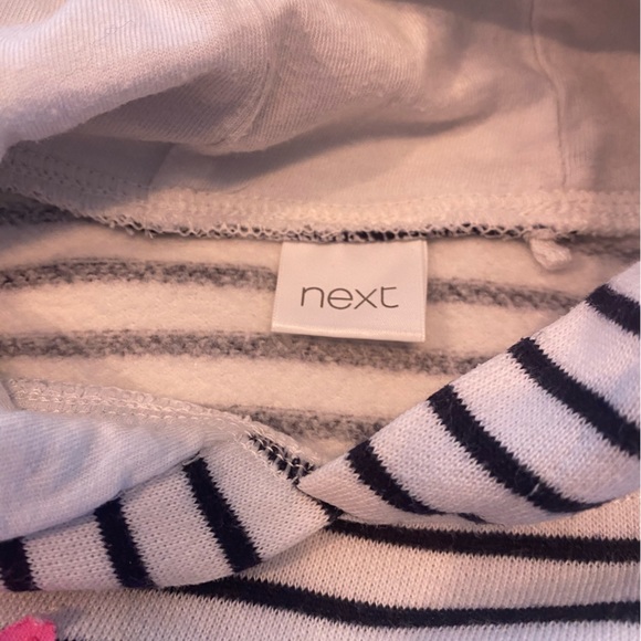 Girls NEXT Unicorn sweatshirt EUC in Size 6/7 - Picture 3 of 4